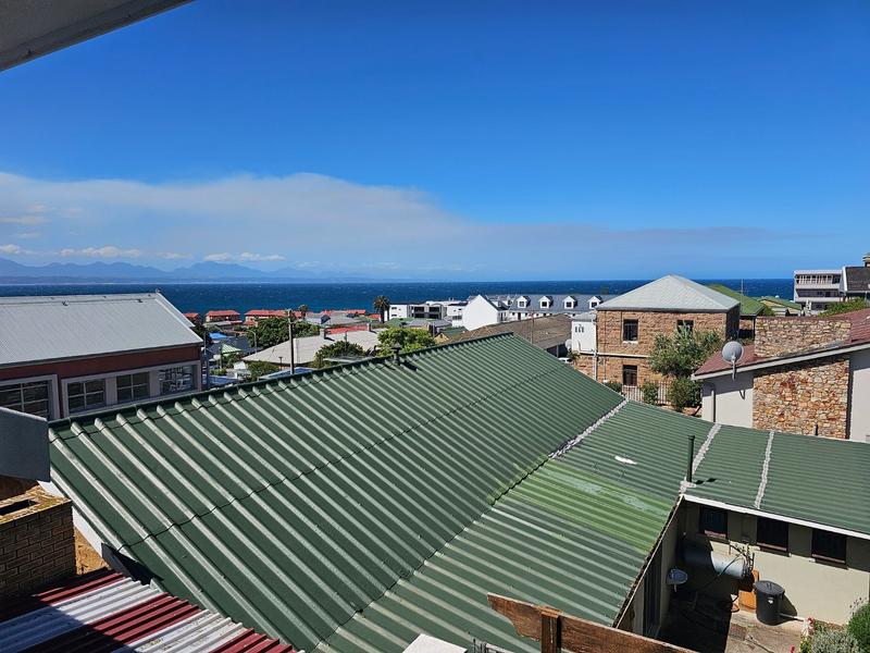 3 Bedroom Property for Sale in Mossel Bay Central Western Cape